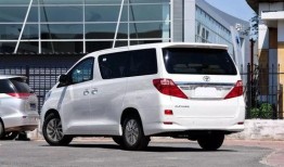 埃尔法23款爆料视频播放,豪华升级，性能卓越，一探究竟