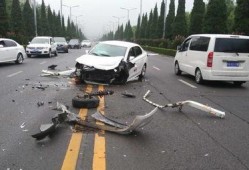 新冠爆料人出车祸了吗视频,揭秘背后惊人内幕